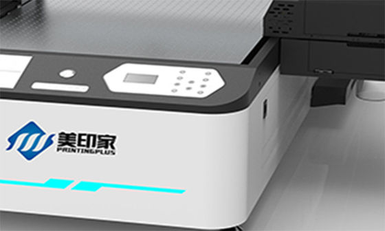 طابعة مسطحة UV موثوقة طابعة UV LED مستقرة لامتصاص الأشعة فوق البنفسجية